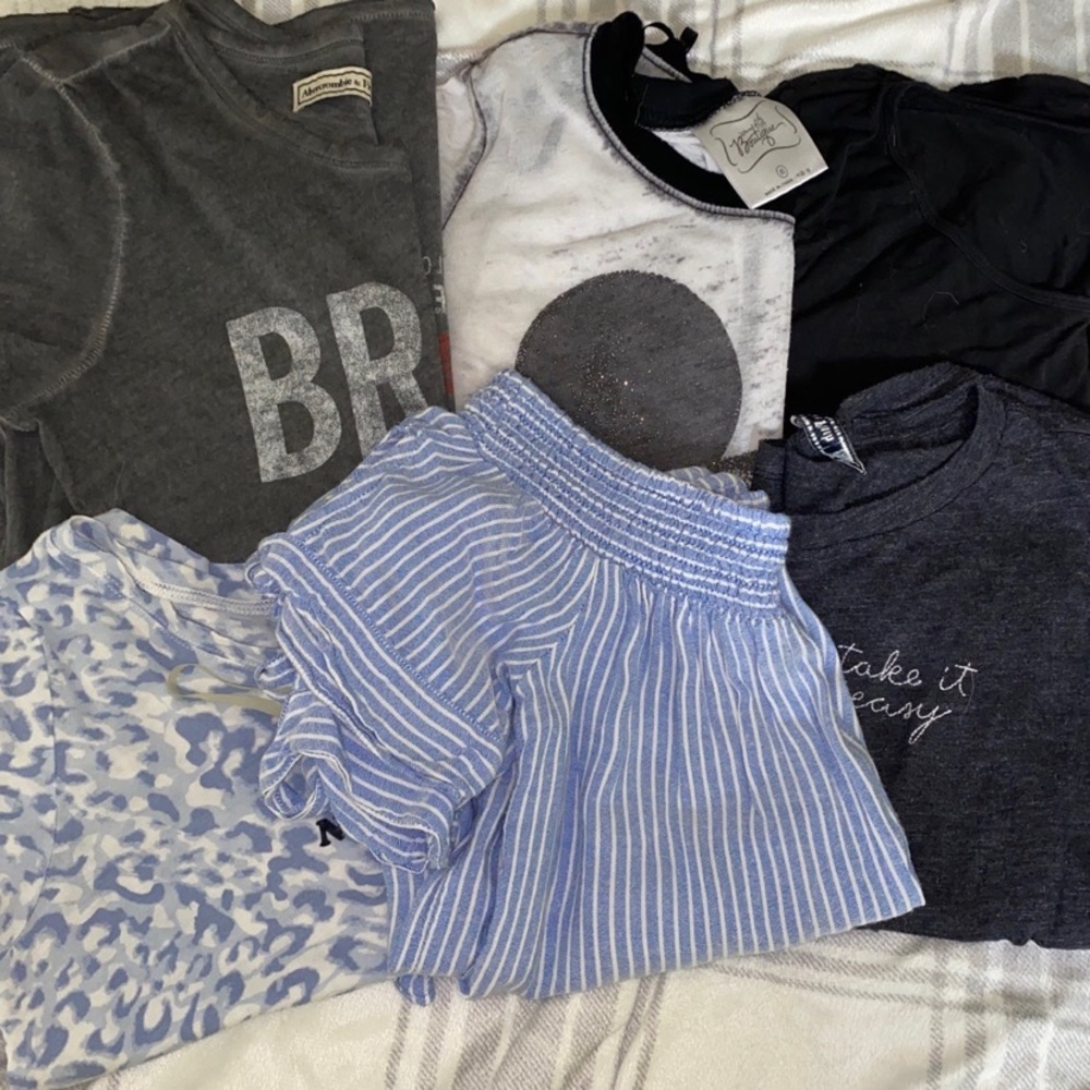 Juniors Tee Size XS Bundle